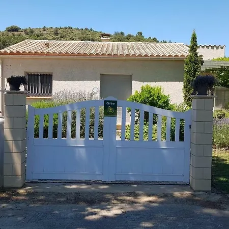 Les Gites Du Pont Vieux B&B